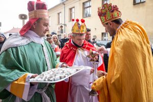 trzej-krolowie-na-rynku.jpg