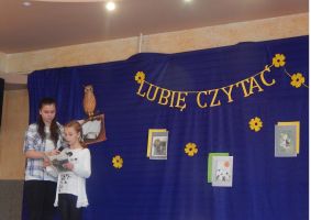 uczniowie-ktorzy-lubia-czytac.jpg