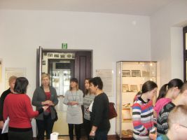 uczniowie-z-dobrkowa-w-muzeum-w-pilznie.jpg
