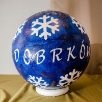 unikatowe-bombki-na-rynku.jpg unikatowe-bombki-na-rynku.jpg
