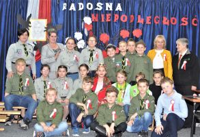 wieczornica-w-parkoszu.jpg