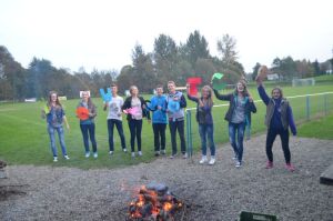 wspolne-ognisko-youngsterowiczow.jpg