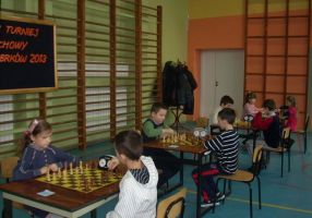 zimowa-rywalizacja-szachistow-zdjecia.jpg
