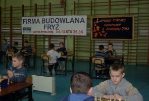 zimowa-rywalizacja-szachistow-zdjecia.jpg