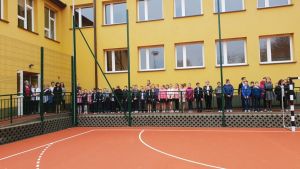 zwiernik-z-boiskiem-wielofunkcyjnym.jpg zwiernik-z-boiskiem-wielofunkcyjnym.jpg