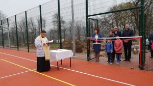 zwiernik-z-boiskiem-wielofunkcyjnym.jpg zwiernik-z-boiskiem-wielofunkcyjnym.jpg