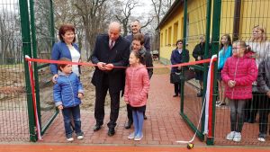 zwiernik-z-boiskiem-wielofunkcyjnym.jpg zwiernik-z-boiskiem-wielofunkcyjnym.jpg